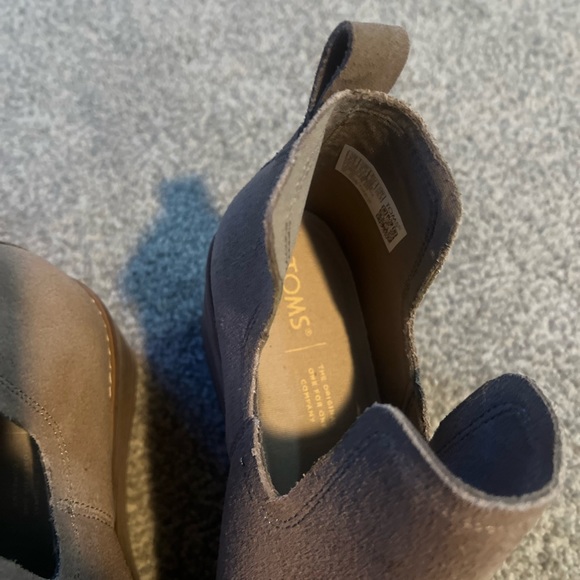 Toms wedge booties. Women sz 8.5 - Picture 2 of 3